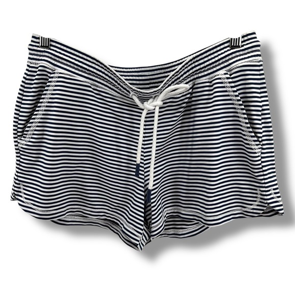 Vineyard Vines Pants - Vineyard Vines Sankaty Shorts Womens Small Navy White Striped Performance
